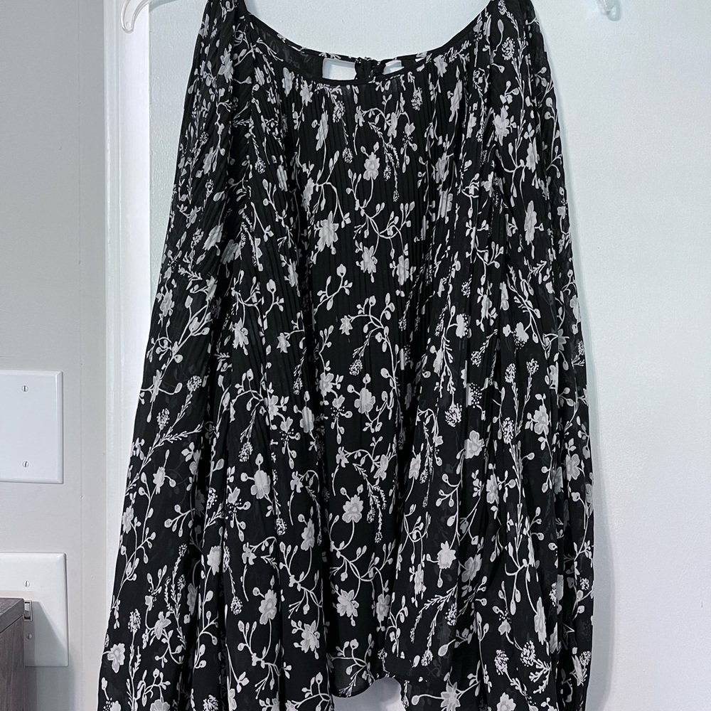 Black and white blouse
